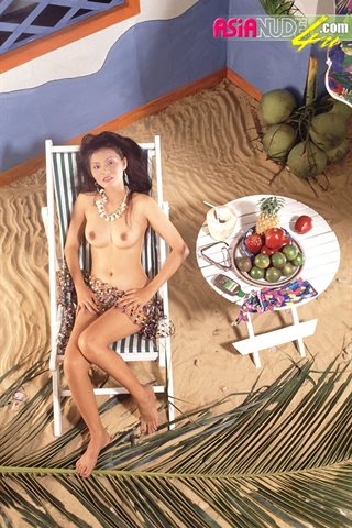 AsiaNude4U-PeeAsian-SL00276-Betty Suen - 0017.jpg