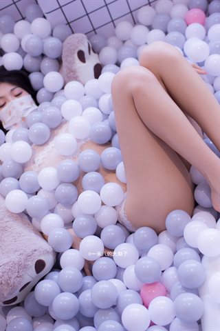 一米八的大梨子-海洋球 - 0014.jpg