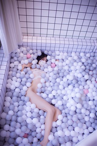 一米八的大梨子-海洋球 - 0031.jpg