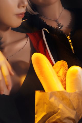 半半子-半半子×索索-sophia-海边泳装后路灯街拍(黑贞4) - 0016.jpg