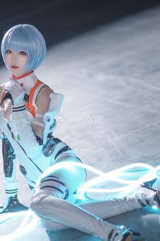 南宫-场照-绫波丽 - 0003.jpg