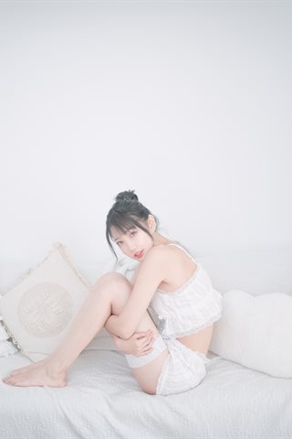 周叽是可爱兔兔-白色睡衣 - 0006.jpg