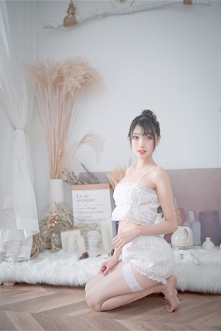 周叽是可爱兔兔-白色睡衣 - 0014.jpg