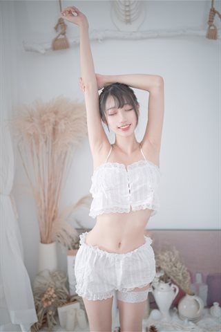 周叽是可爱兔兔-白色睡衣 - 0016.jpg