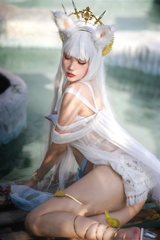 周叽是可爱兔兔-白金泳装 - 0009.jpg