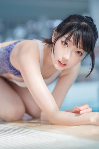 周叽是可爱兔兔-竞泳 - 0002.jpg