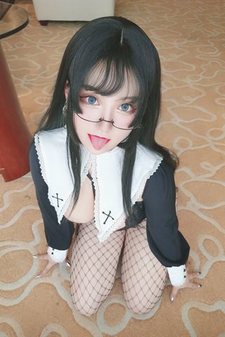夏鸽鸽不想起床-修女 - 0011.jpg