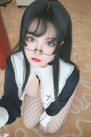 夏鸽鸽不想起床-修女 - 0013.jpg