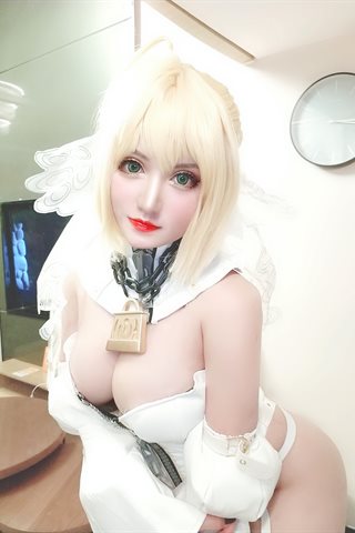 夏鸽鸽不想起床-尼禄花嫁自拍 - 0012.jpg