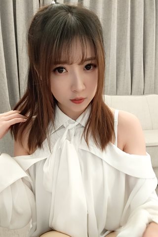 小女巫露娜-条纹提花白衬衣 - 0004.jpg