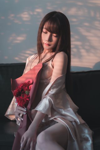 星野咪兔-花吃了那女孩(大象) - 0002.jpg