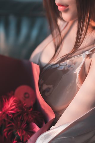 星野咪兔-花吃了那女孩(大象) - 0011.jpg