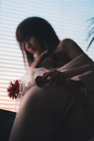 星野咪兔-花吃了那女孩(大象) - 0015.jpg