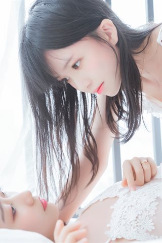 木绵绵OwO-木绵绵OwO×桜桃喵-她(S·H·E)-朝(白裙×白裙)-白色长裙 - 0055.jpg