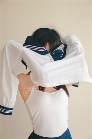 木绵绵OwO-水手服cos - 0048.jpg