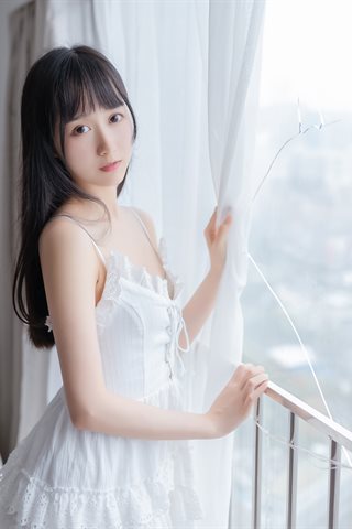 木绵绵OwO-白色睡裙 - 0020.jpg