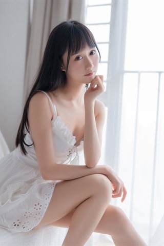 木绵绵OwO-白色睡裙 - 0036.jpg