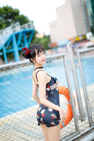 木绵绵OwO-草莓泳衣 - 0017.jpg