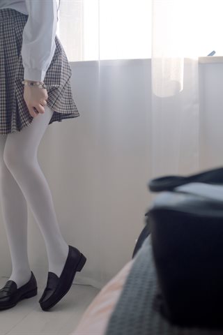 木花琳琳是勇者-女子校生 COLLECTION Vol.3(名校大小姐3 爱欲沉沦)(生〇台中学·前篇) - 0010.jpg