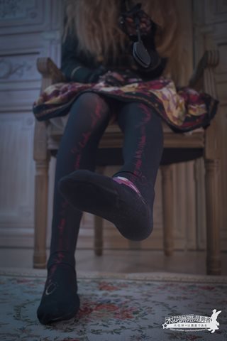 木花琳琳是勇者-本格美少女 S E X - TZAR BOMB EP.XIII (Gothicslut) - 0037.jpg