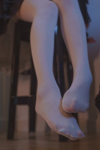 木花琳琳是勇者-本格美少女 S E X - TZAR BOMB EP.XIV (Calochortus) - 0006.jpg