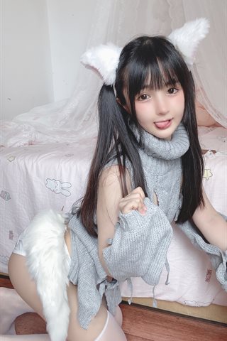 桜井宁宁-白い猫ちゃん - 0014.jpg