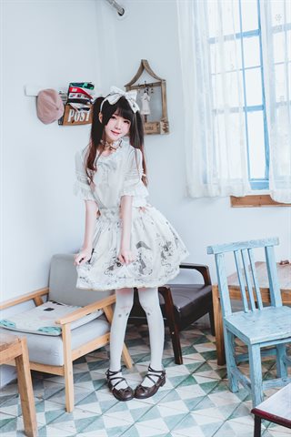 桜桃喵-lofter套图-雨中的猫 - 0008.jpg