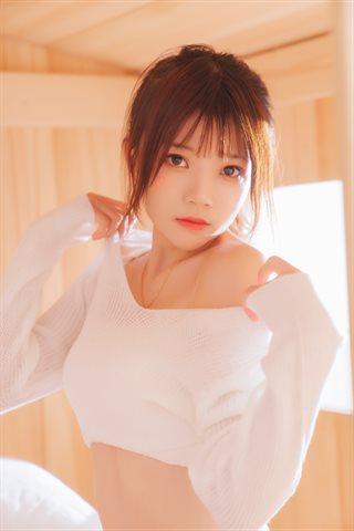 桜桃喵-夜幕降临-小白 - 0033.jpg