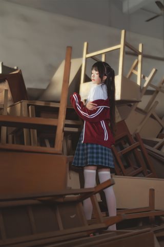桜桃喵-桜桃未熟3-废弃教室 - 0002.jpg