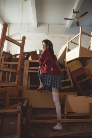 桜桃喵-桜桃未熟3-废弃教室 - 0005.jpg