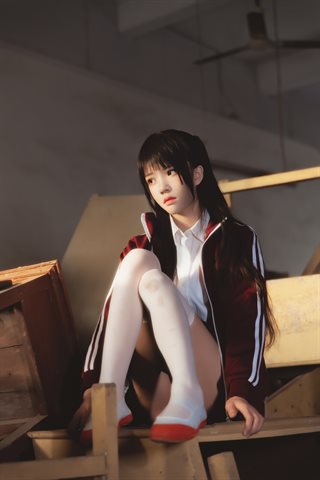 桜桃喵-桜桃未熟3-废弃教室 - 0013.jpg