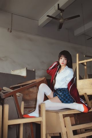 桜桃喵-桜桃未熟3-废弃教室 - 0031.jpg