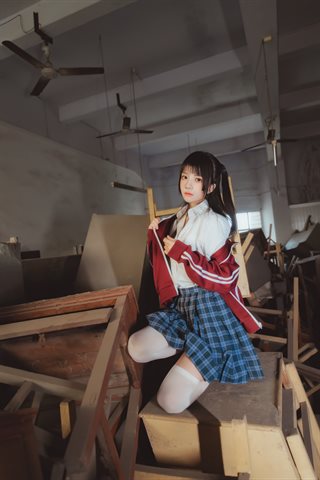 桜桃喵-桜桃未熟3-废弃教室 - 0037.jpg