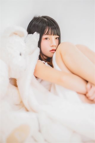 桜桃喵-纯白-冬眠 - 0030.jpg