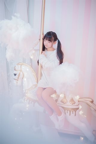 樱群-玻璃罩下的旋转木马 - 0005.jpg