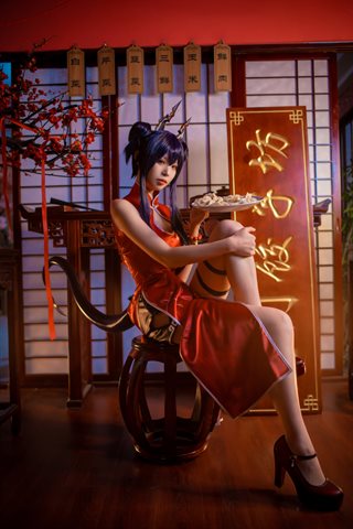 爱老师_PhD-明日方舟 岁红霞 陈 - 0003.jpg