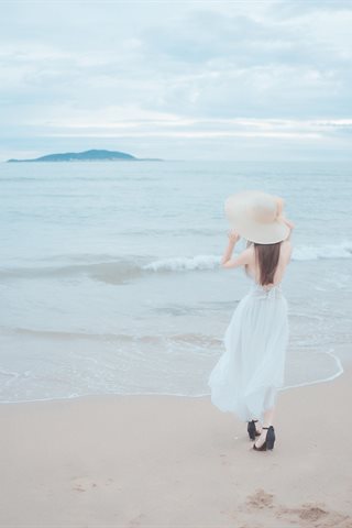 爱老师_PhD-海岸 白裙