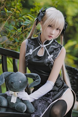 瓜希酱-穹妹 黑旗袍 - 0002.jpg