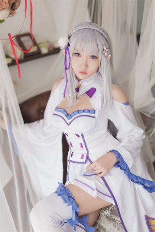 瓜希酱-艾米莉亚 - 0005.jpg