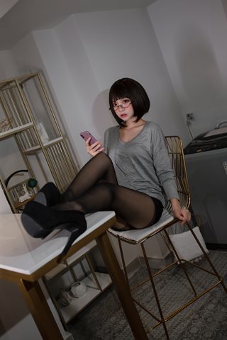 疯猫ss-ol真爱本子5套-居家ol - 0003.jpg