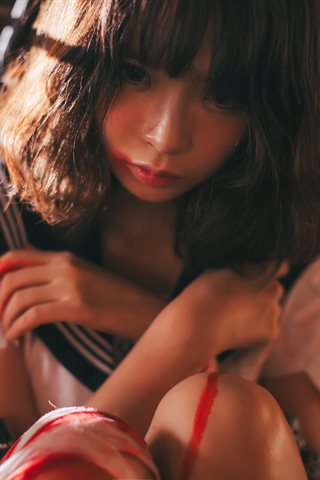 疯猫ss-制服少女写真集01-血腥JK(被囚禁的少女) - 0009.jpg