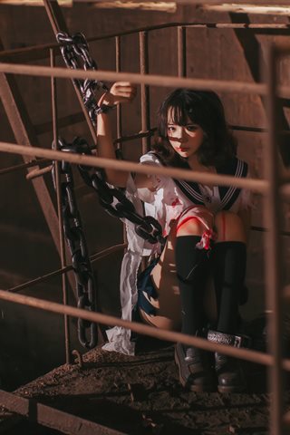 疯猫ss-制服少女写真集01-血腥JK(被囚禁的少女) - 0014.jpg