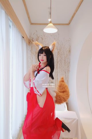 白烨-自撮写真集vol.8+ネコの娘ver+(動画入り)-赠品 - 0008.jpg