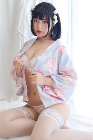 白烨-花与酒与少女 - 0044.jpg