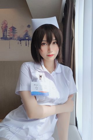 白银81-短发小护士 - 0027.jpg