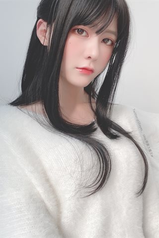 眼酱大魔王w-毛衣黑丝 - 0013.jpg