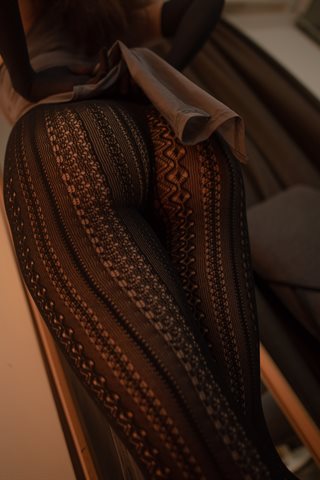 秋和柯基-灰旗袍加条纹袜 - 0032.jpg