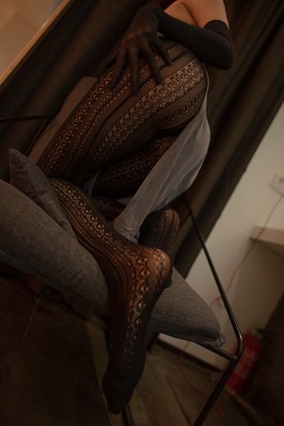 秋和柯基-灰旗袍加条纹袜 - 0039.jpg