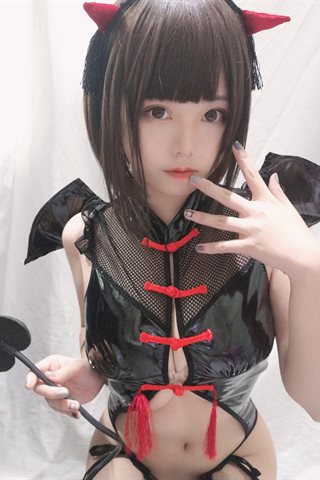 蜜汁猫裘-小恶魔自拍 - 0004.jpg