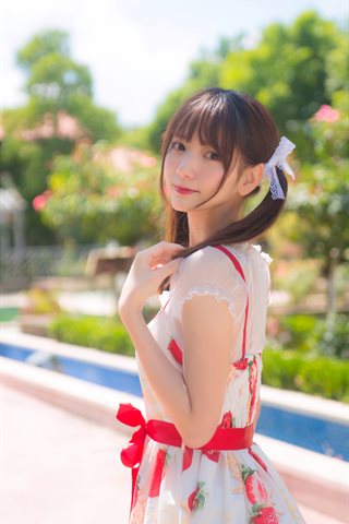 陆卿卿-小草莓 - 0002.jpg